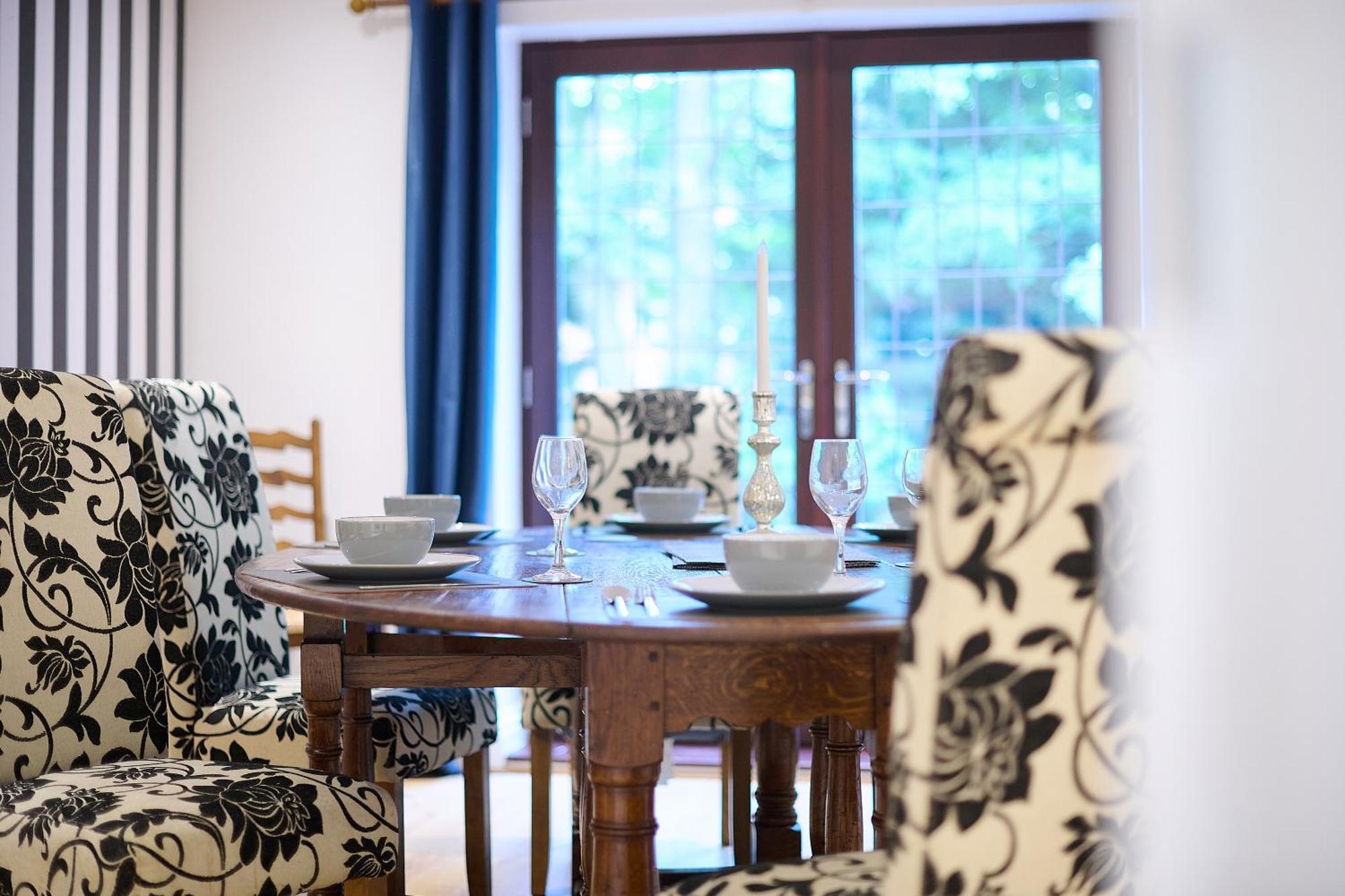 Spacious Home For Large Families And Contractors Wolverhampton Esterno foto