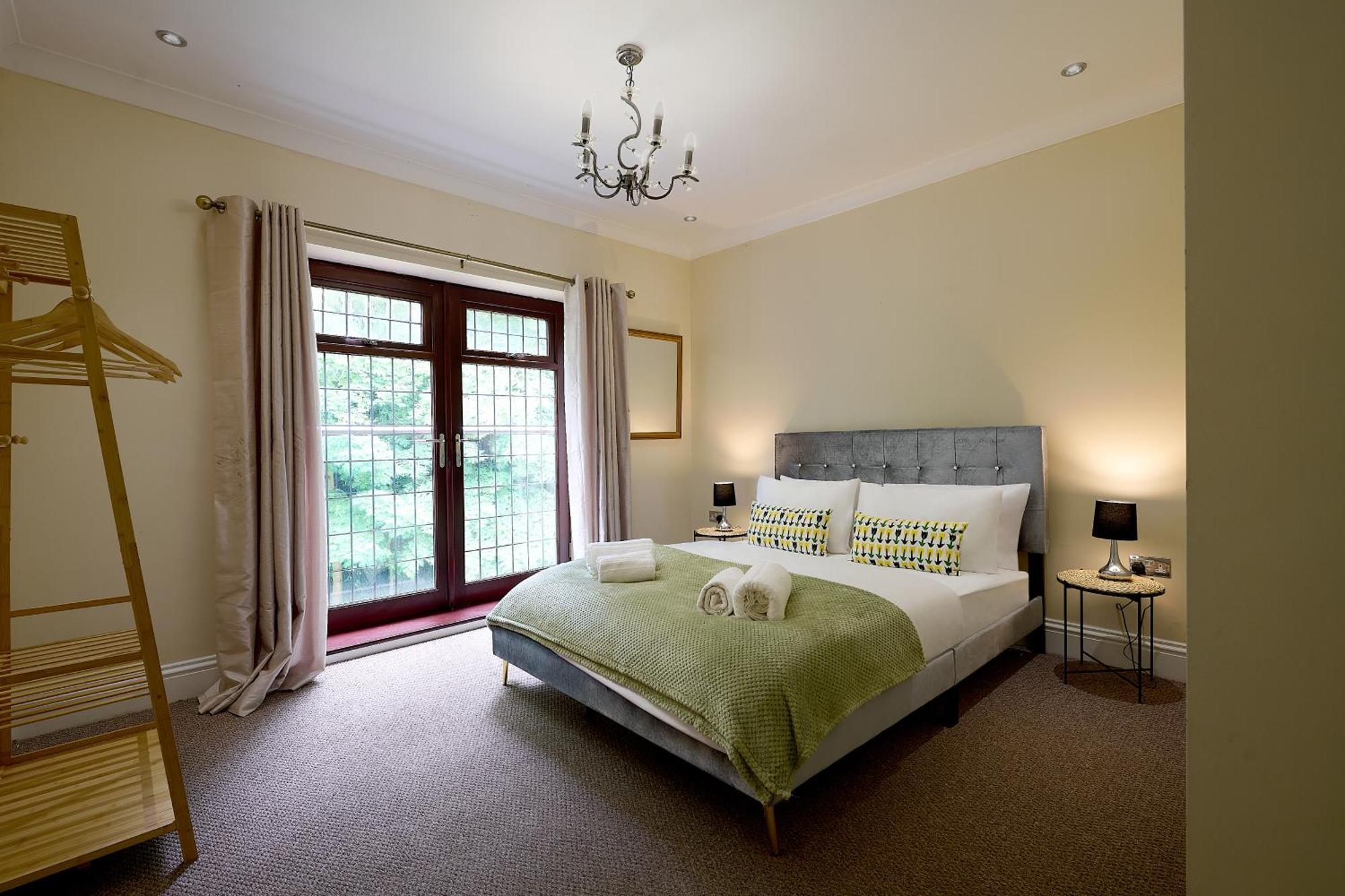 Spacious Home For Large Families And Contractors Wolverhampton Esterno foto