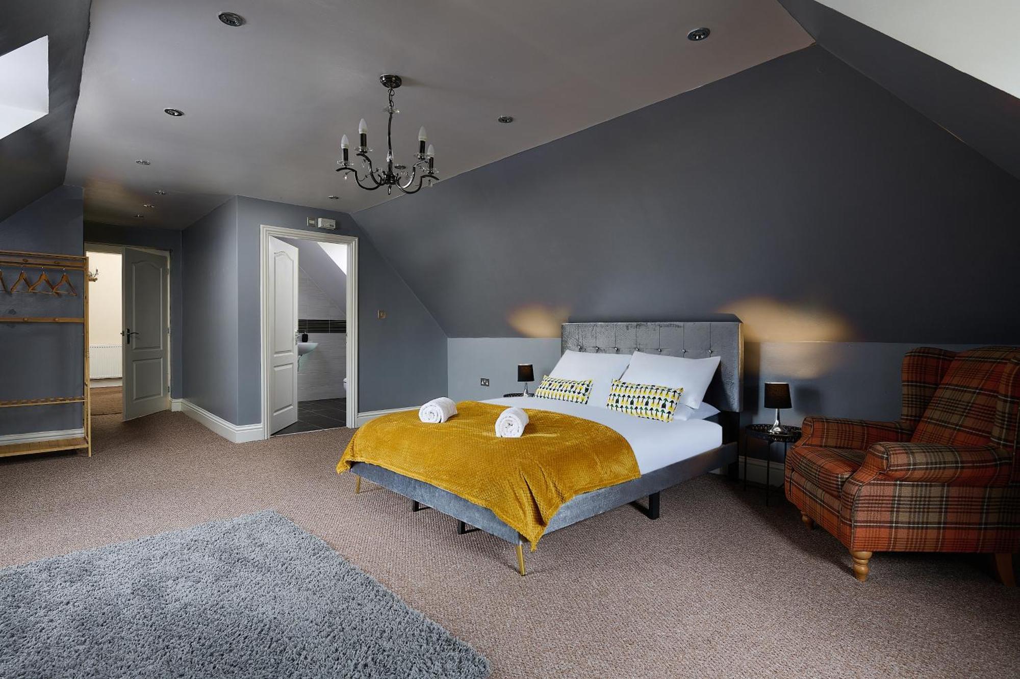 Spacious Home For Large Families And Contractors Wolverhampton Esterno foto