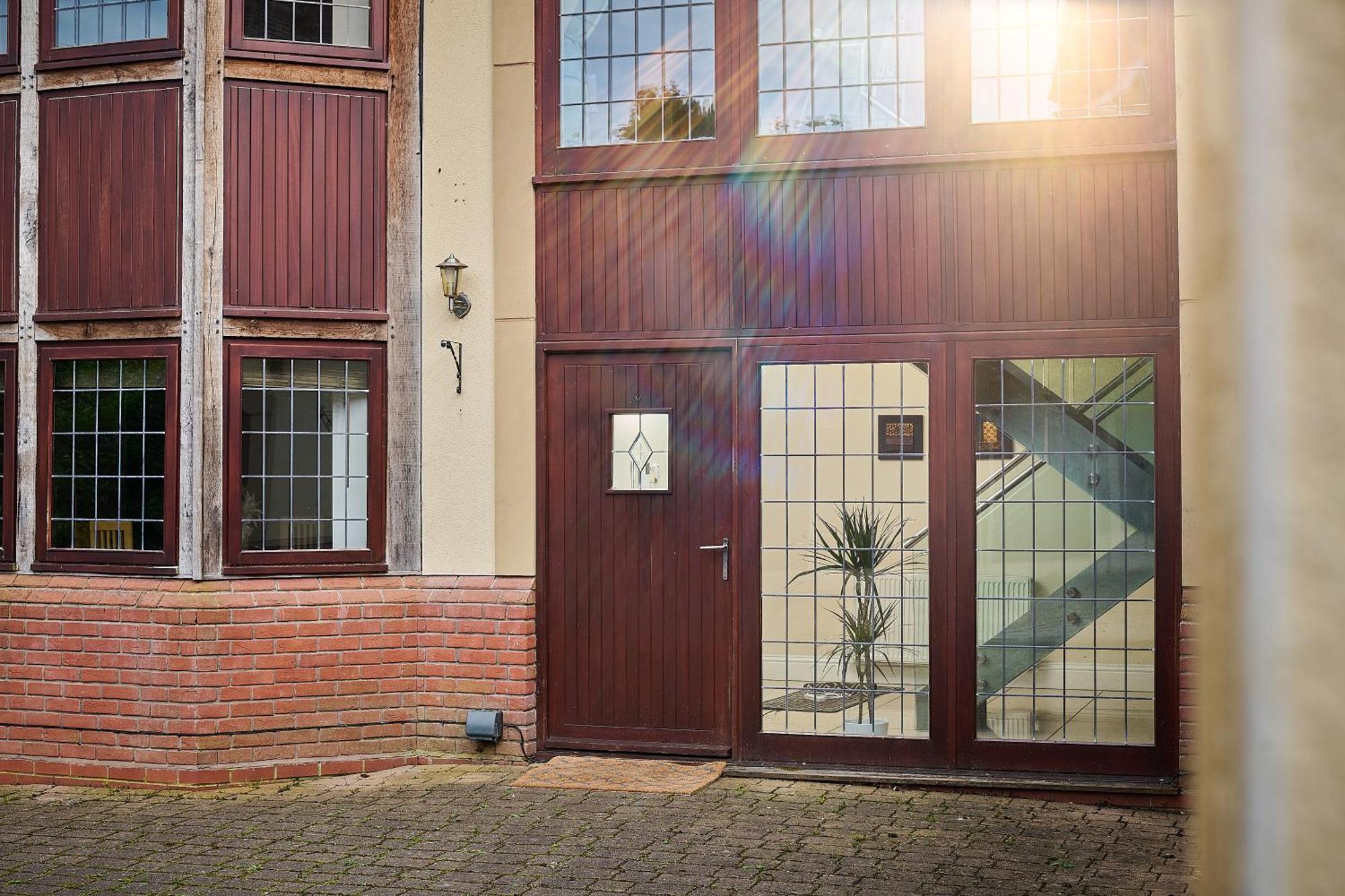 Spacious Home For Large Families And Contractors Wolverhampton Esterno foto