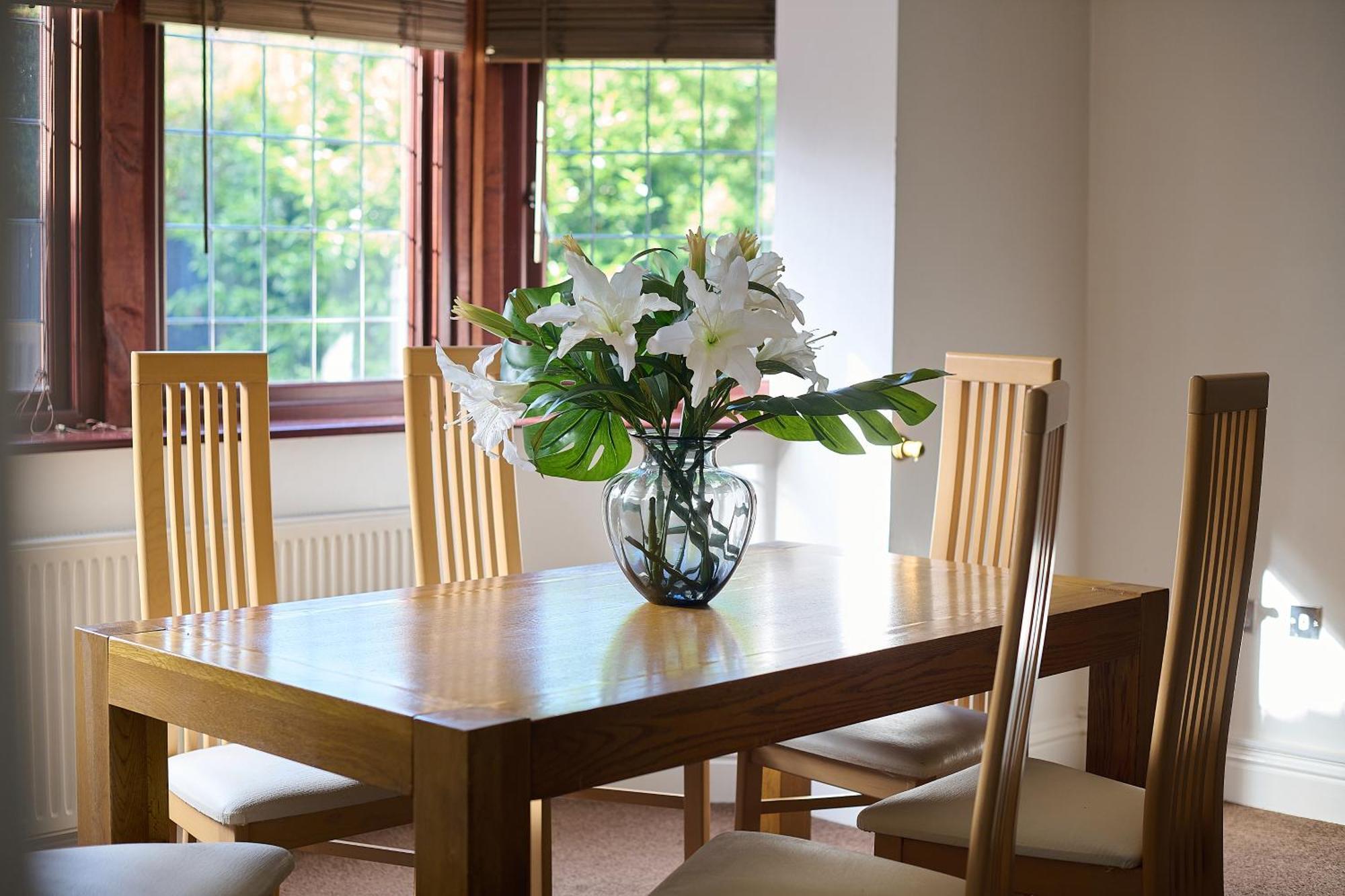 Spacious Home For Large Families And Contractors Wolverhampton Esterno foto