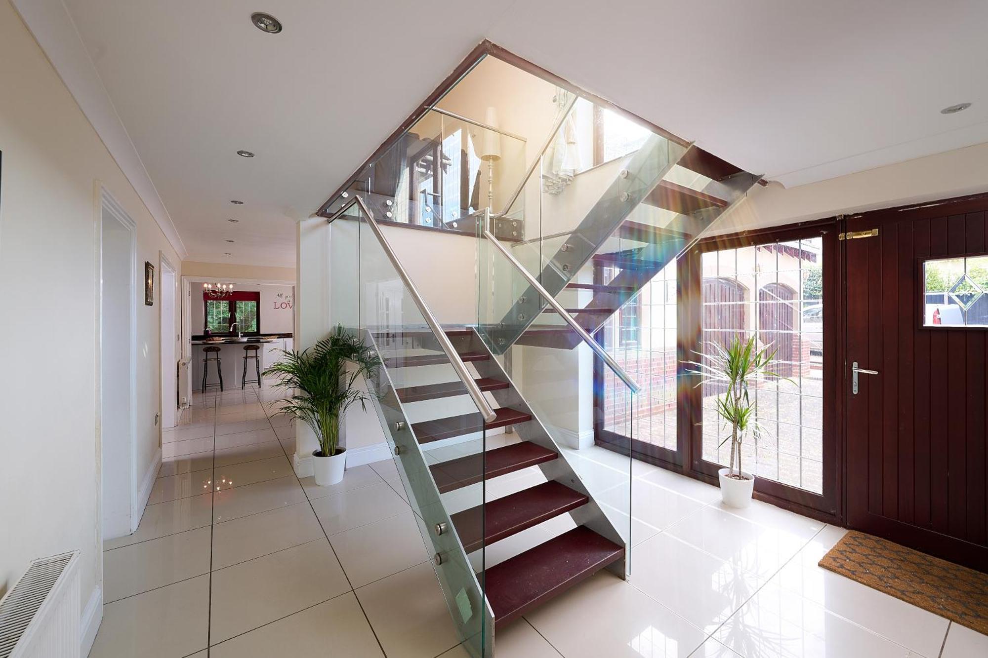 Spacious Home For Large Families And Contractors Wolverhampton Esterno foto