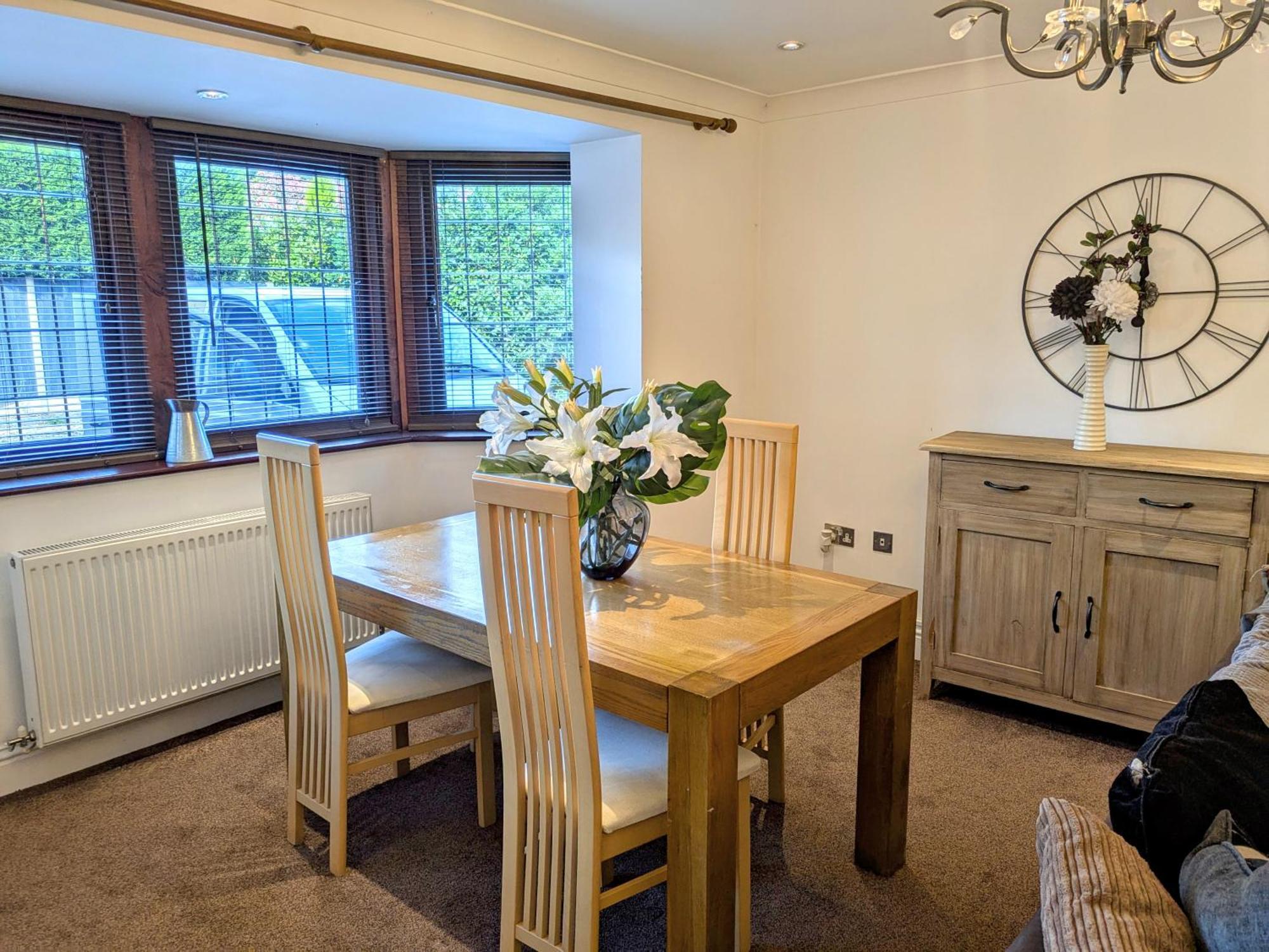 Spacious Home For Large Families And Contractors Wolverhampton Esterno foto
